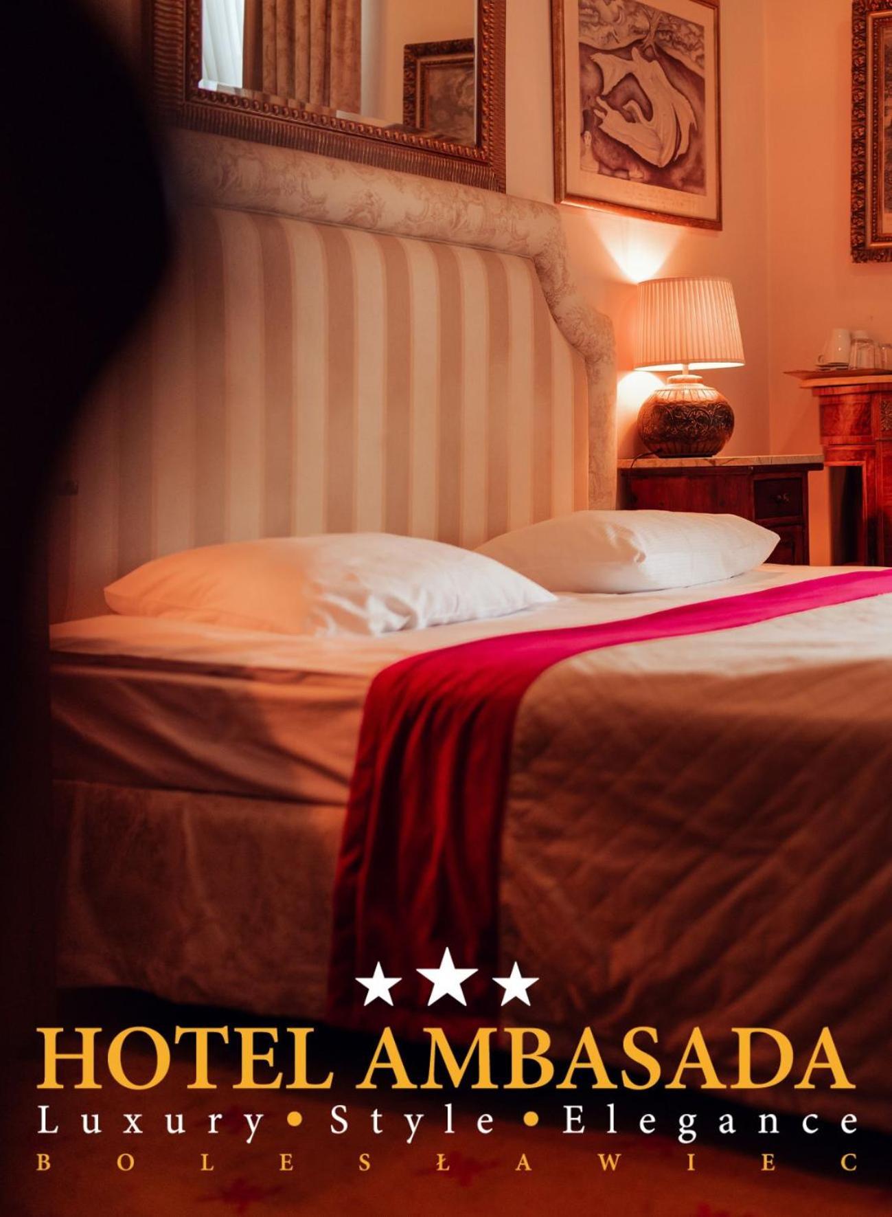 Hotel Ambasada Boleslawiec Болеславец Экстерьер фото
